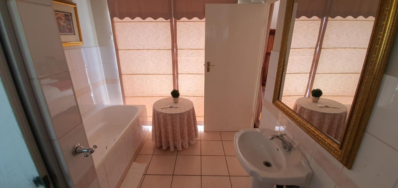 Acacia Westdene B&B Bloemfontein Zewnętrze zdjęcie